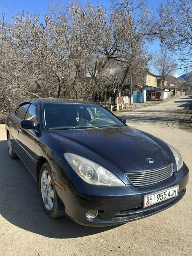Lexus ES