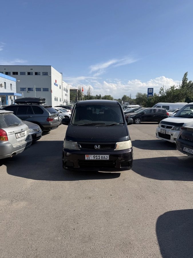 Honda Stepwgn II Рестайлинг 2004