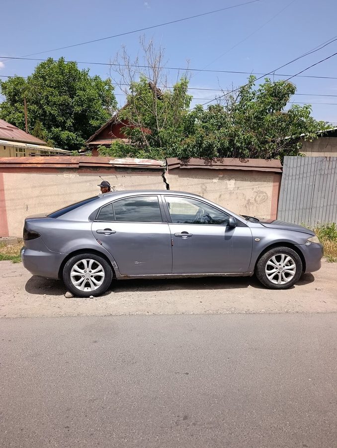 Mazda 6