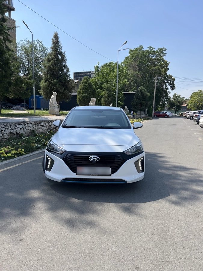Hyundai IONIQ 2018