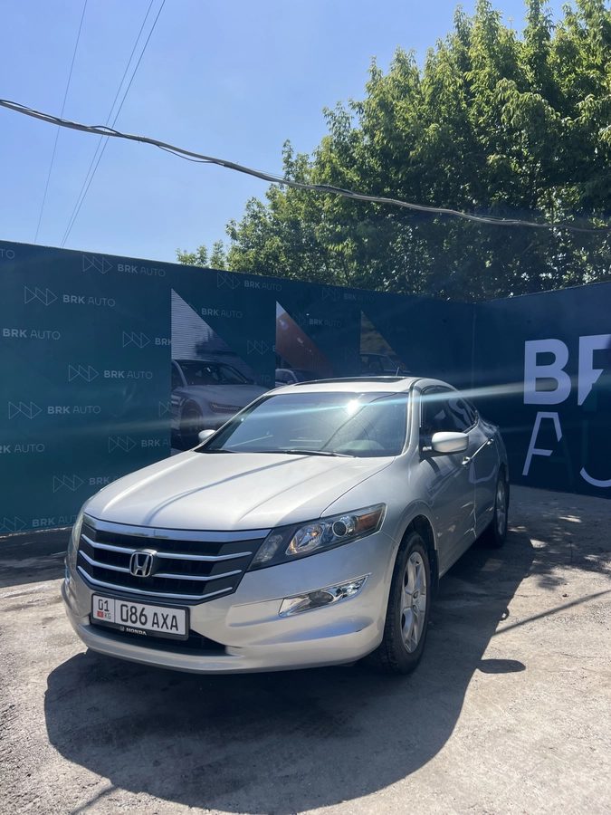 Honda Crosstour I 2010