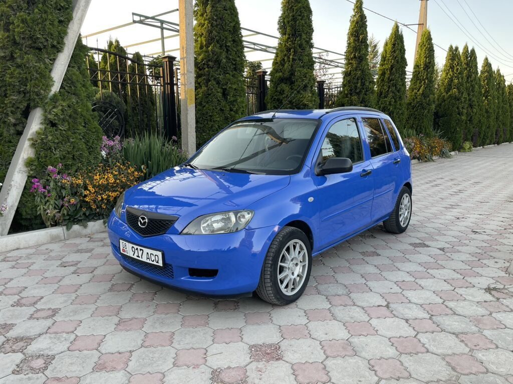 Mazda Verisa