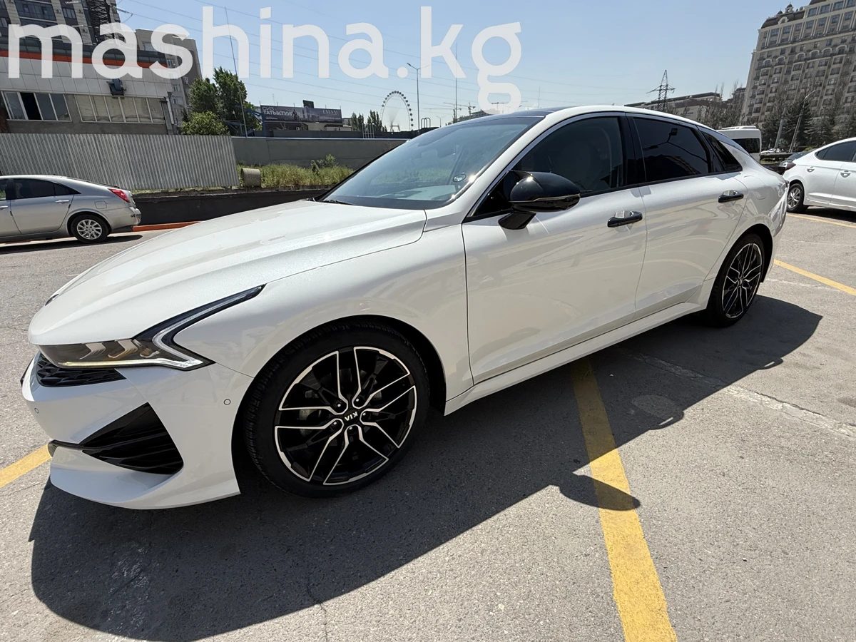 Продажа Kia K5 III 2020