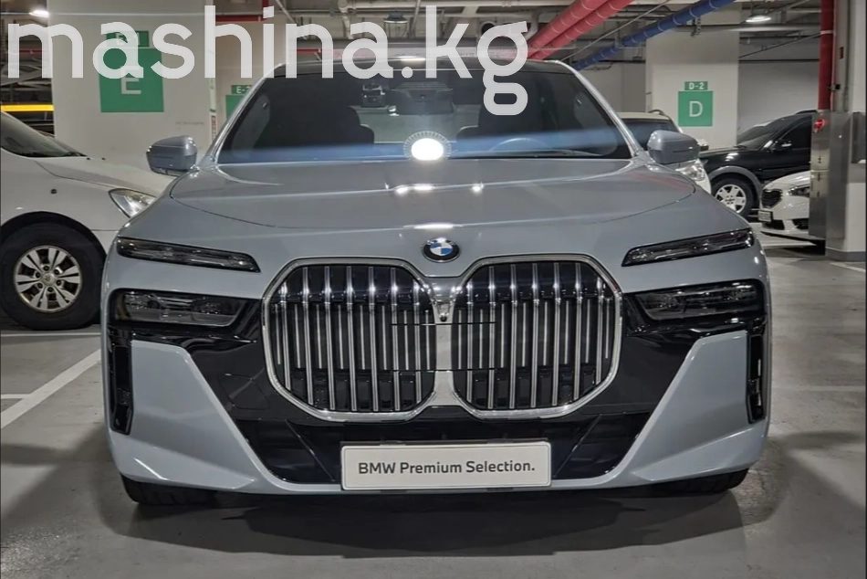 BMW 7 серии VII (G70) 2023