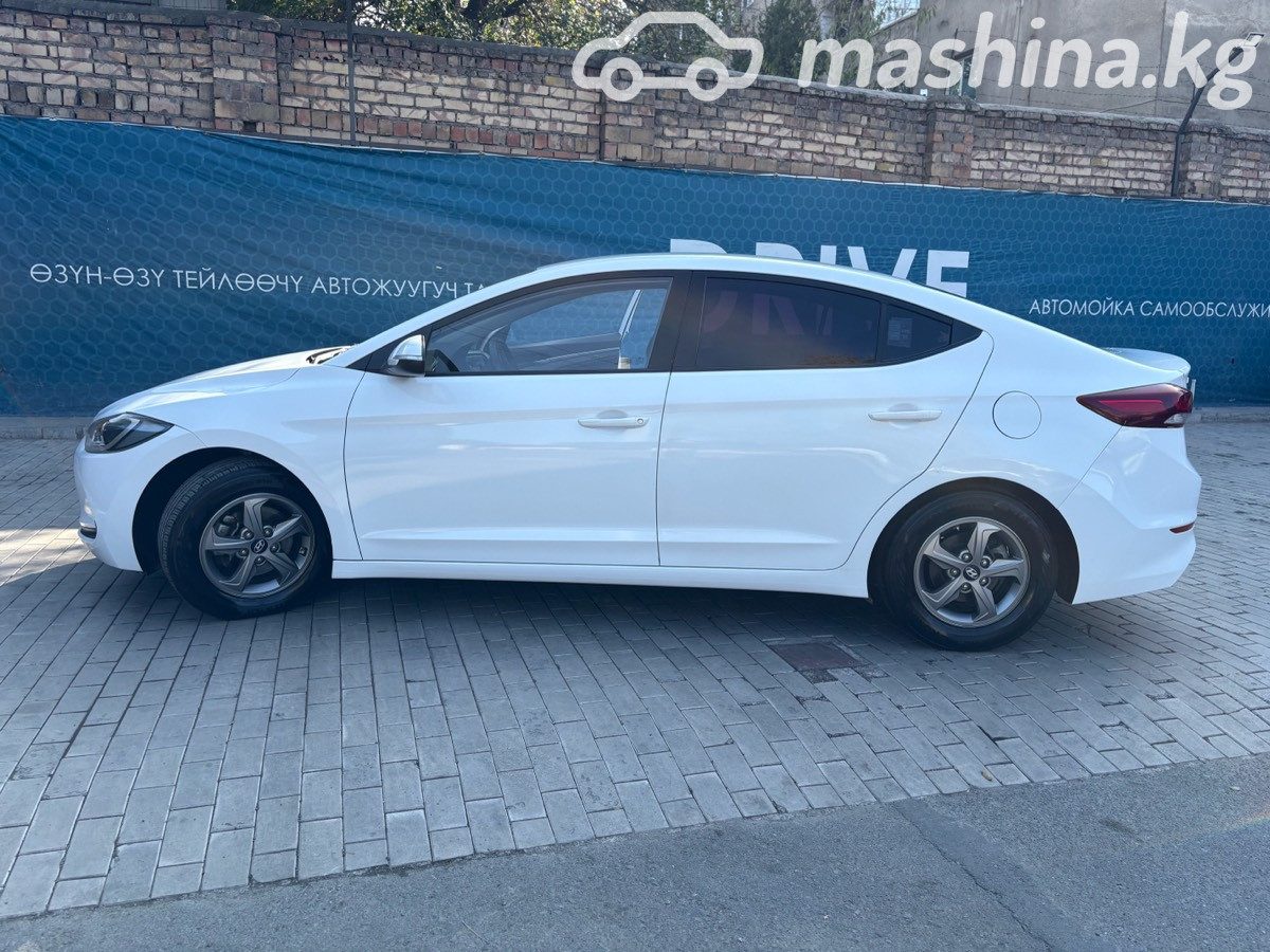 Hyundai Avante VI