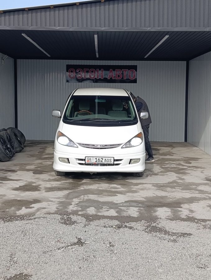 Toyota Estima