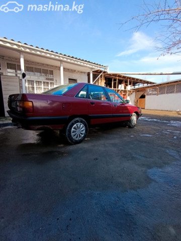 Audi 100