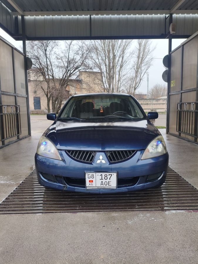 Mitsubishi Lancer