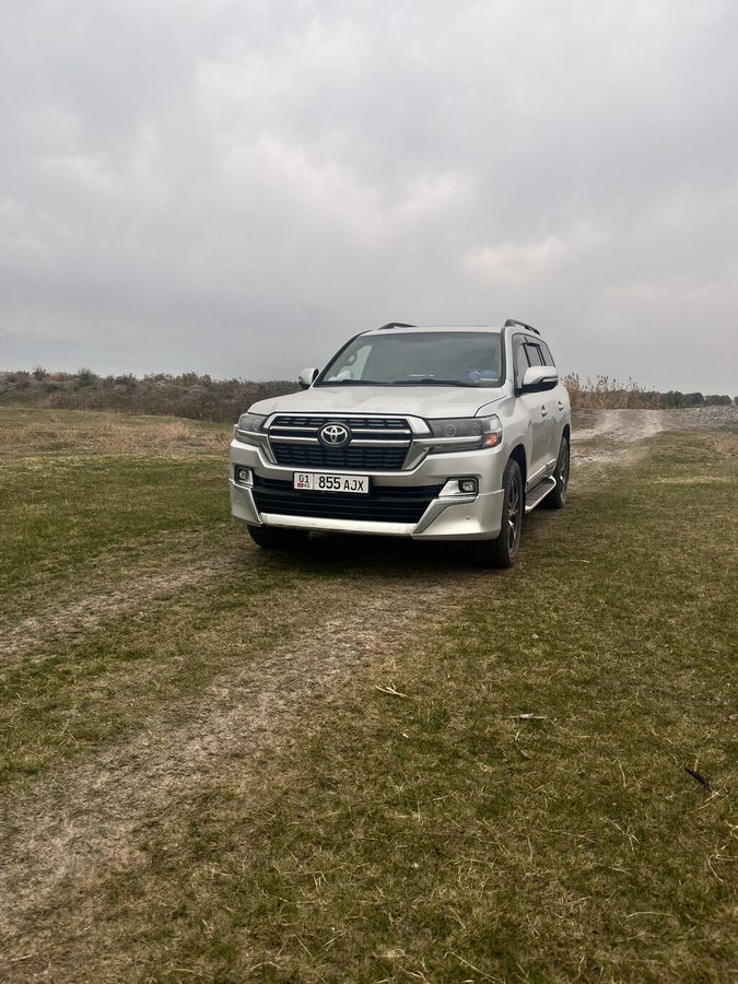 Toyota Land Cruiser