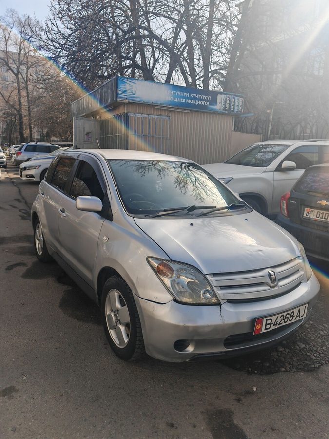 Toyota Ist