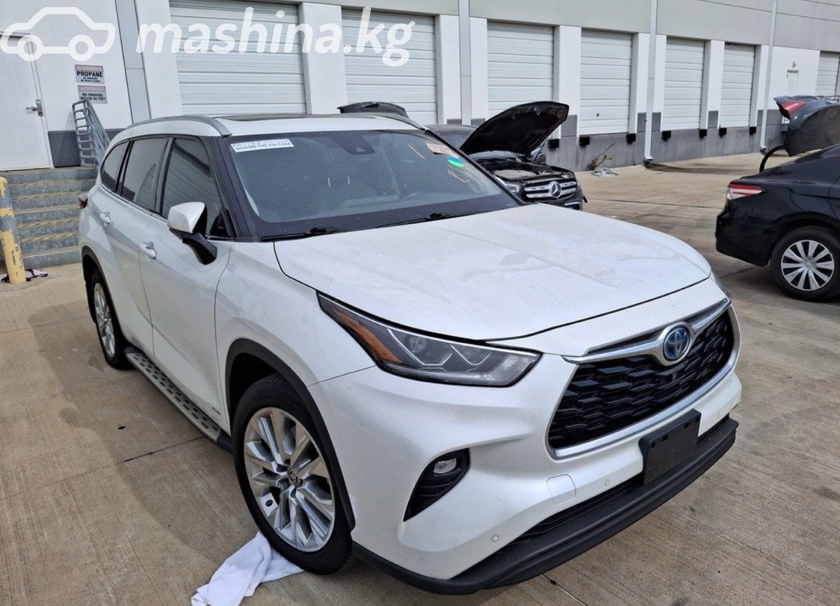 Toyota Highlander IV (U70)