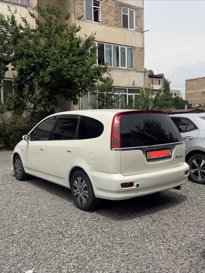 Honda Stream I 2003