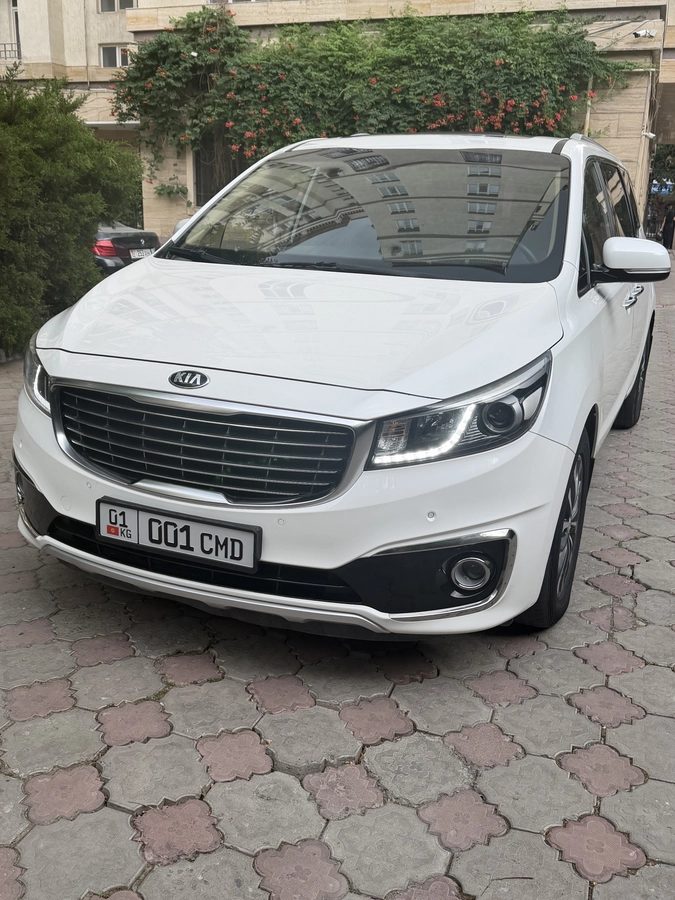 Kia Carnival III 2017