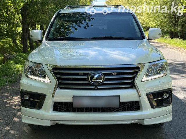 Lexus LX