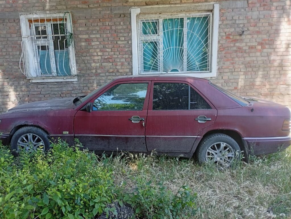 Mercedes-Benz W124