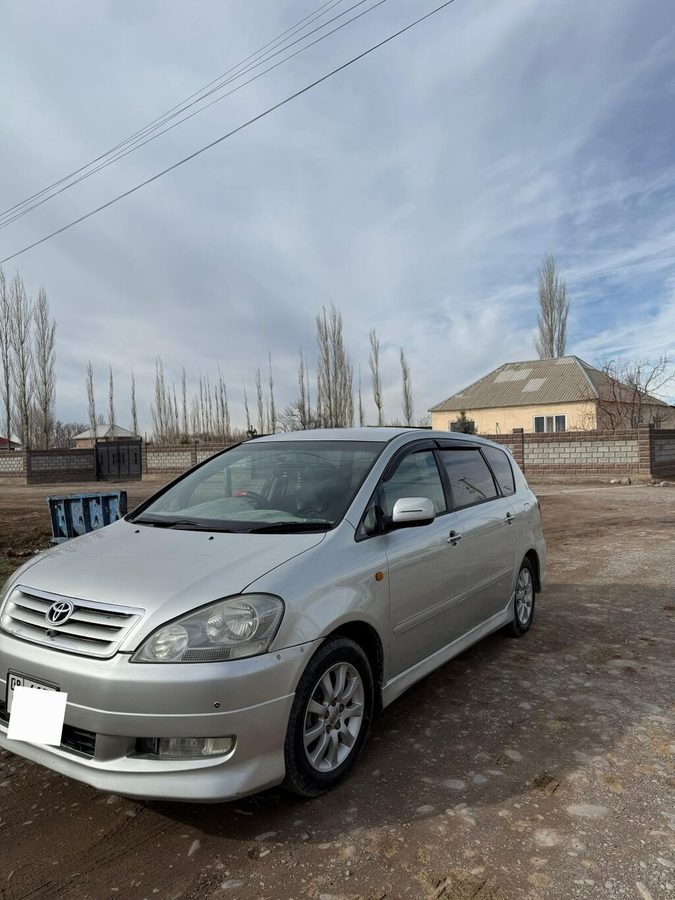 Toyota Ipsum