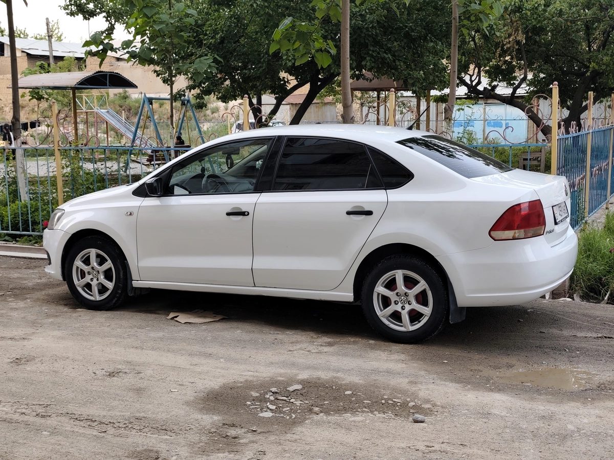 Volkswagen Polo V 2014