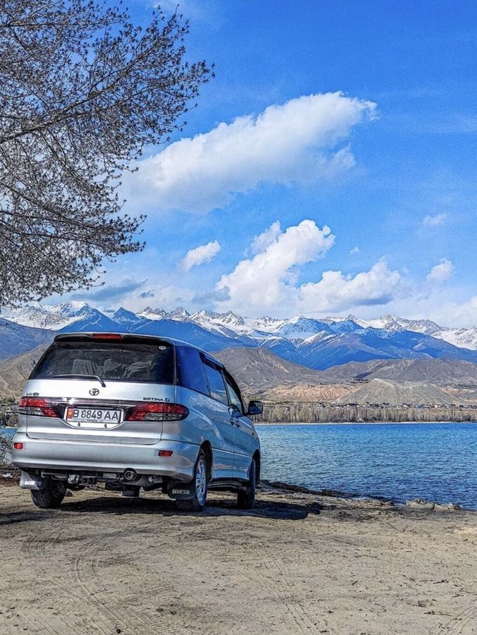 Toyota Estima