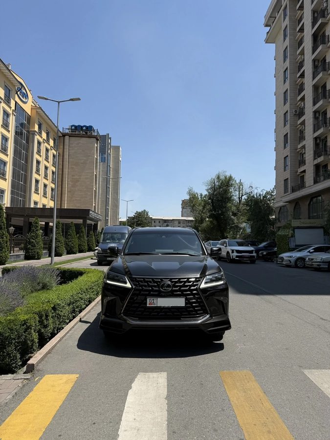 Lexus LX III Рестайлинг 2 2020