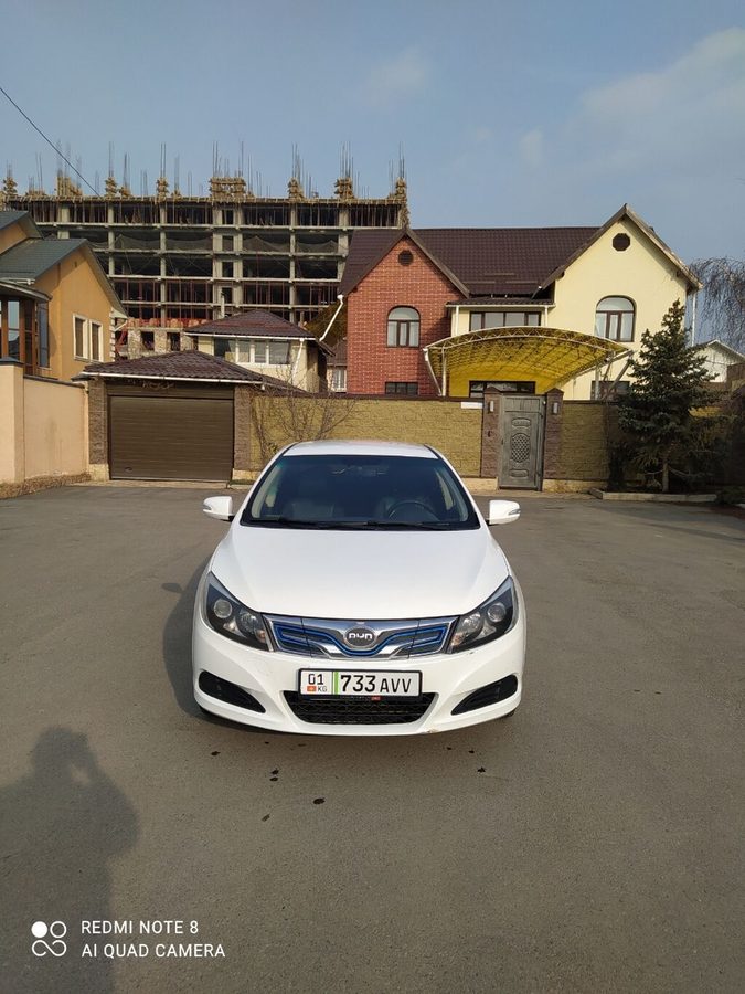 BYD E5
