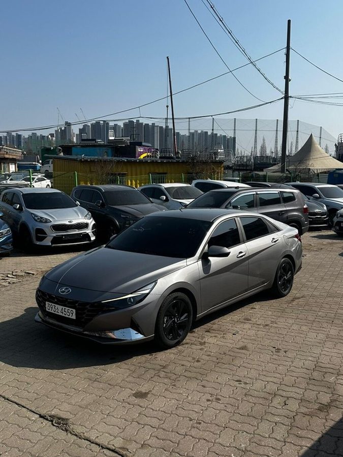 Hyundai Elantra