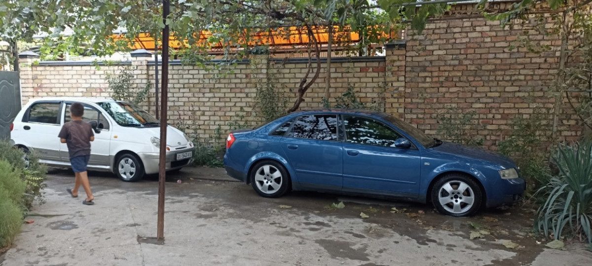Audi A4 II (B6)