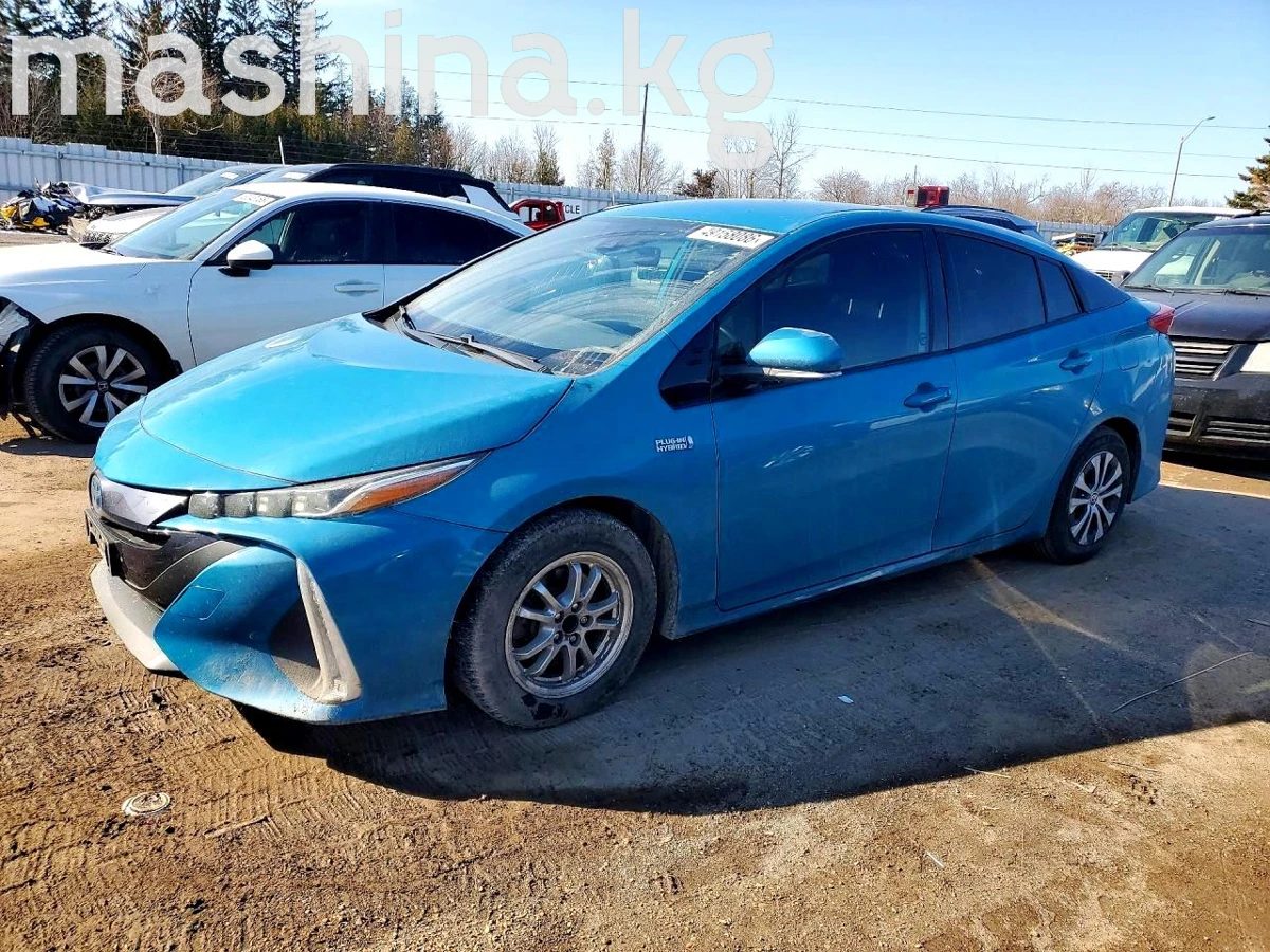 Toyota Prius IV Рестайлинг (XW50) 2020
