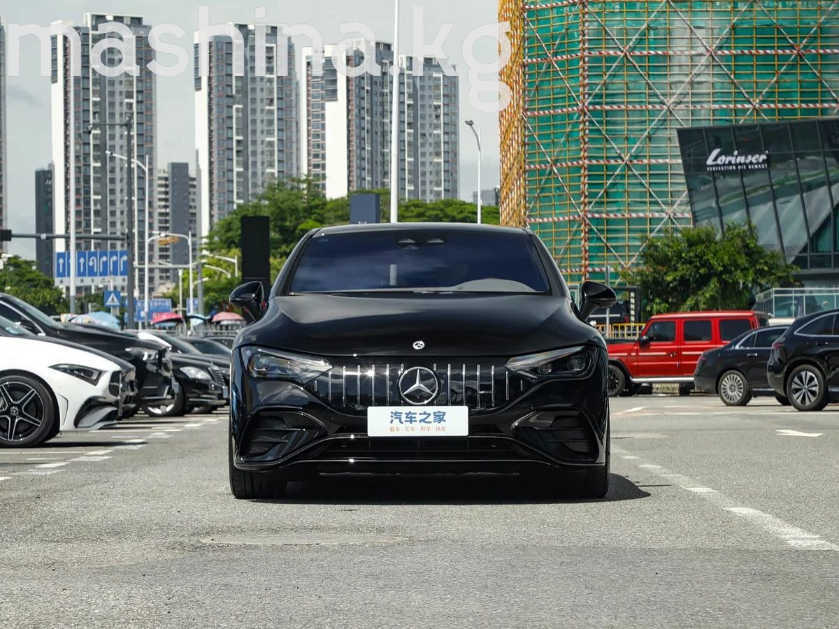Mercedes-Benz EQE AMG 2026
