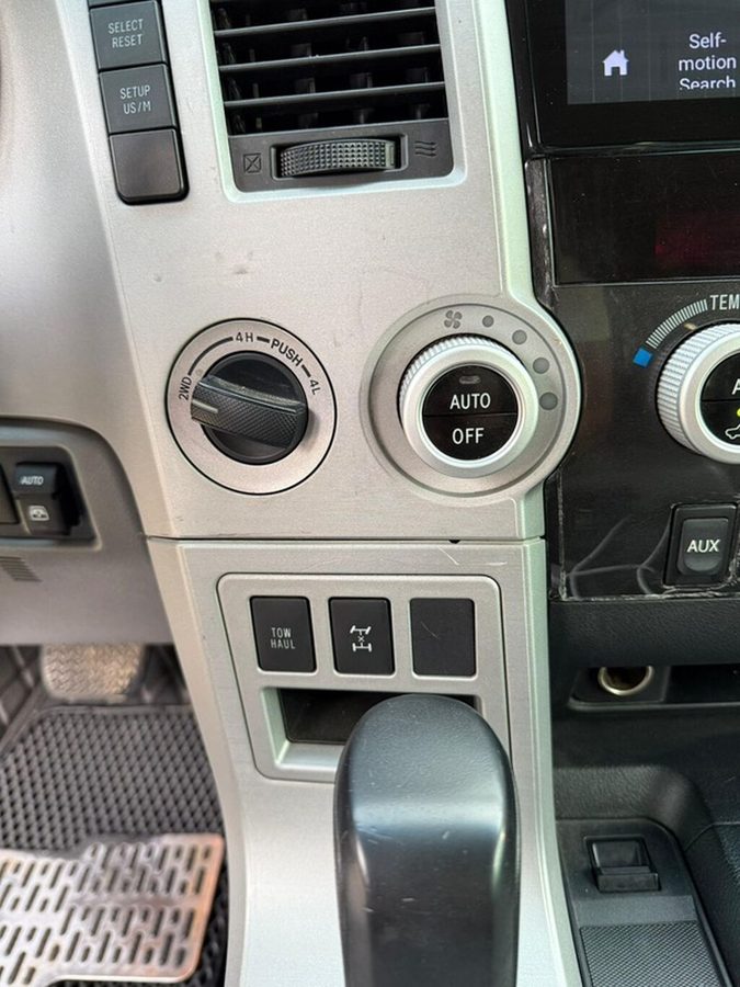 Toyota Sequoia