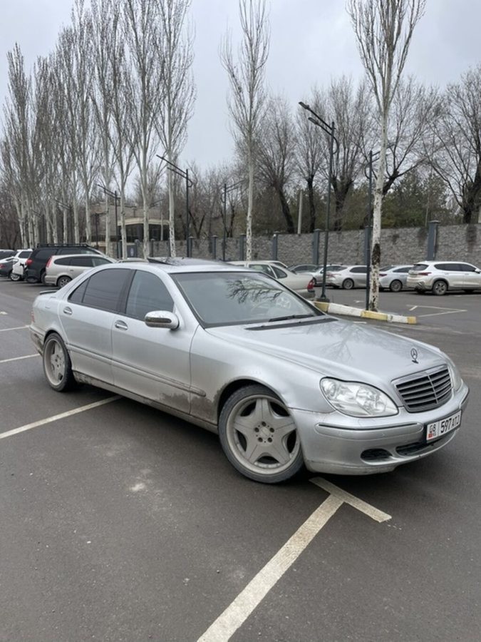 Mercedes-Benz S-Class