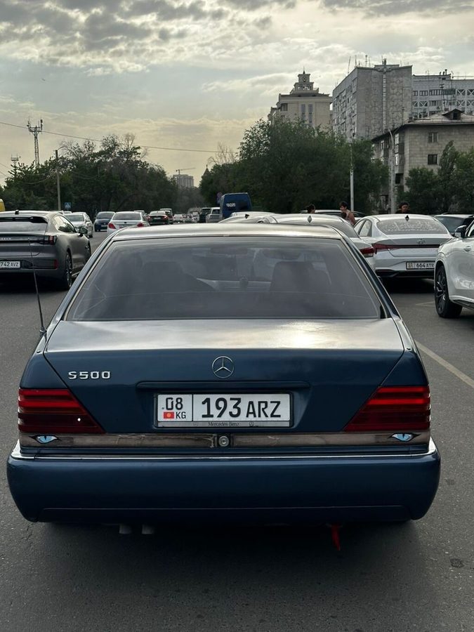 Mercedes-Benz S-Class
