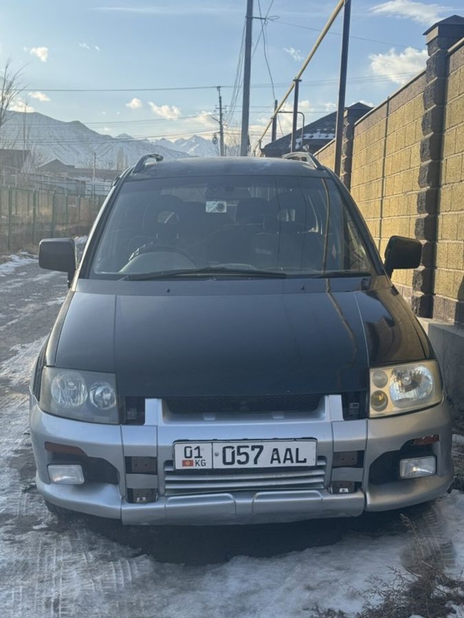 Mitsubishi RVR