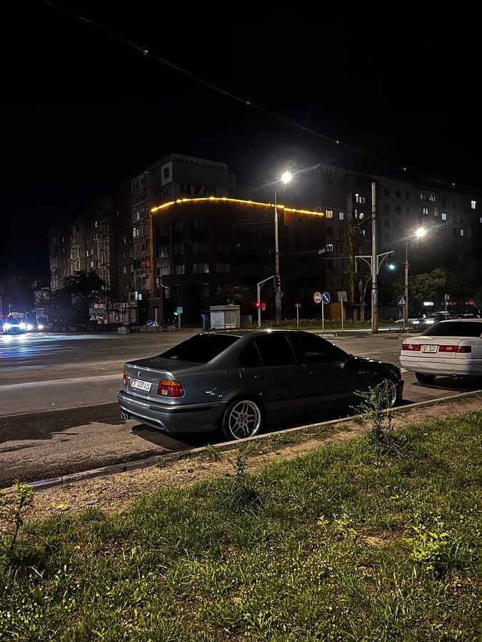 BMW 5 серии IV (E39) Рестайлинг 530i 3.0 MT
