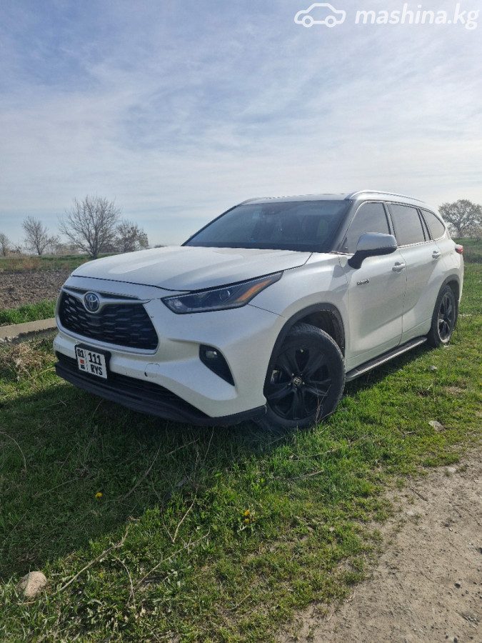 Toyota Highlander IV (U70)