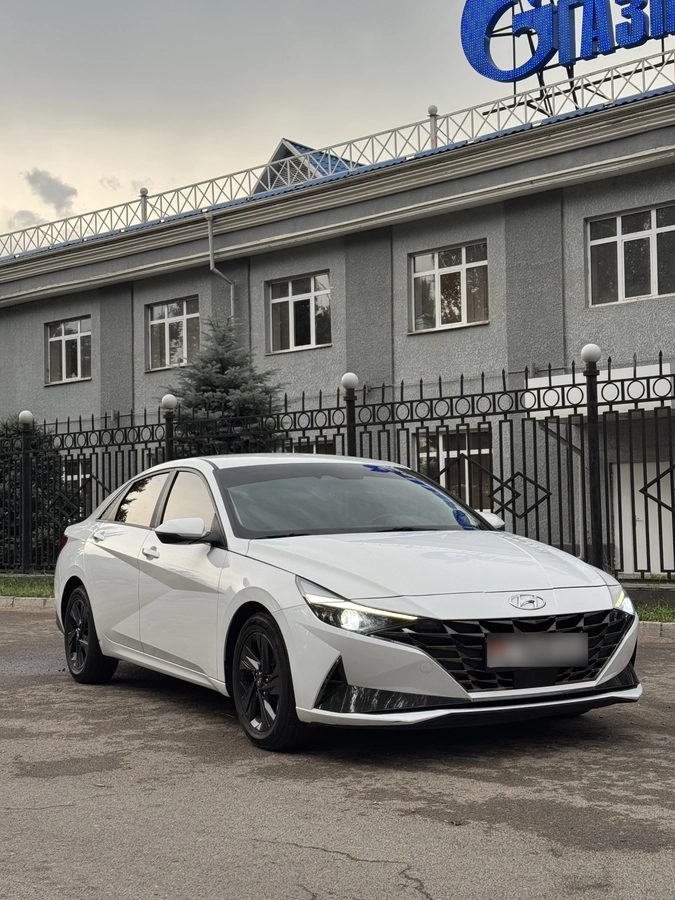 Hyundai Avante VII 2021
