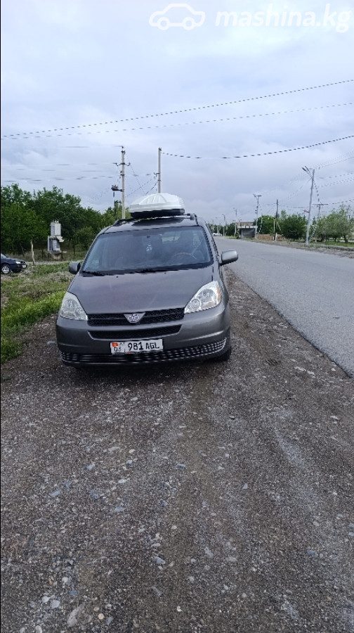 Toyota Sienna II