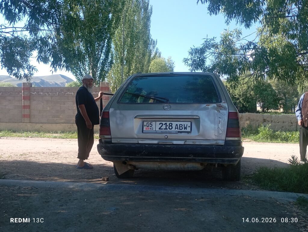 Mercedes-Benz W124
