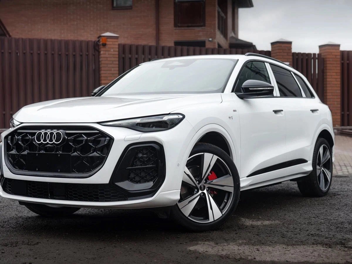 Audi Q5 III 40 TFSI 2.0 AMT