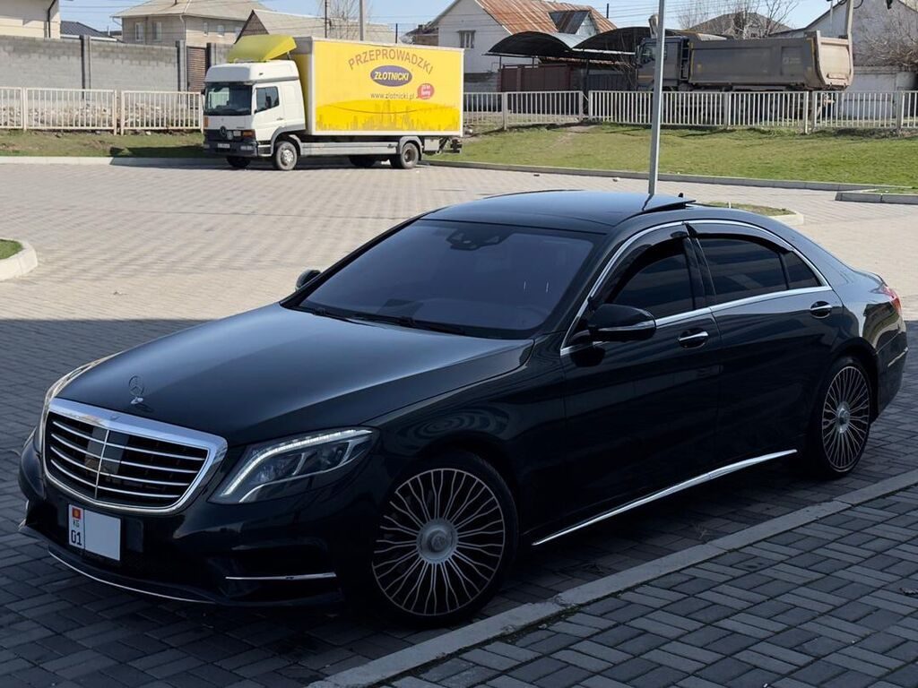 Mercedes-Benz S-Class