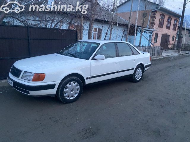 Audi 100
