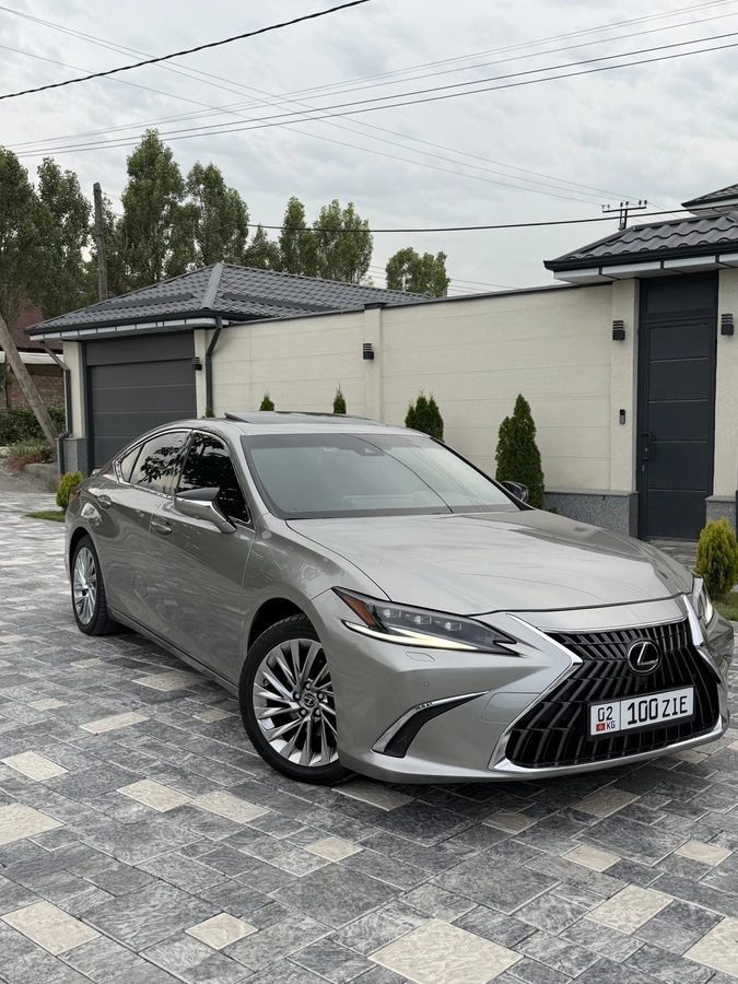 Lexus ES VII Рестайлинг 2024