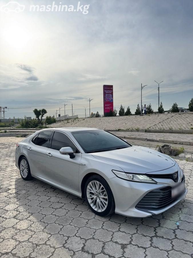 Toyota Camry VIII (XV70)
