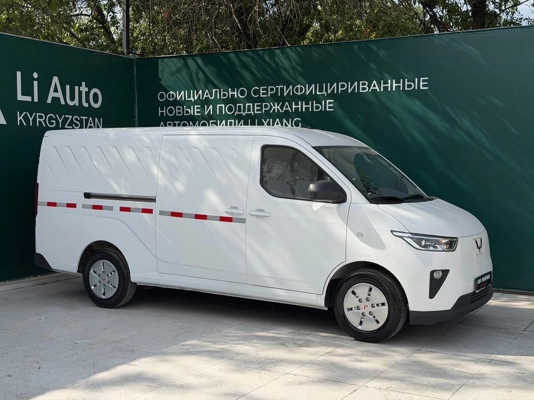 Wuling Hongguang Electro AT