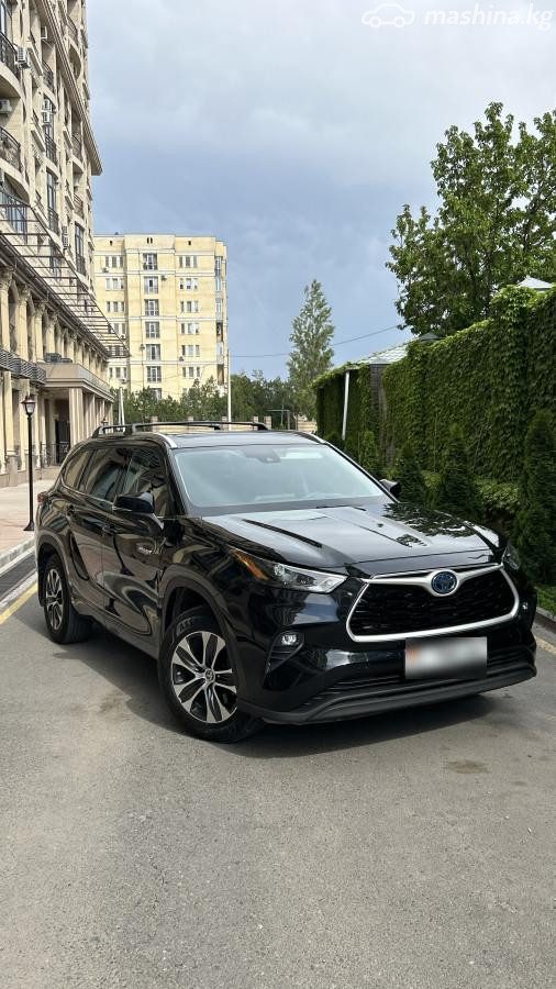 Toyota Highlander IV (U70)