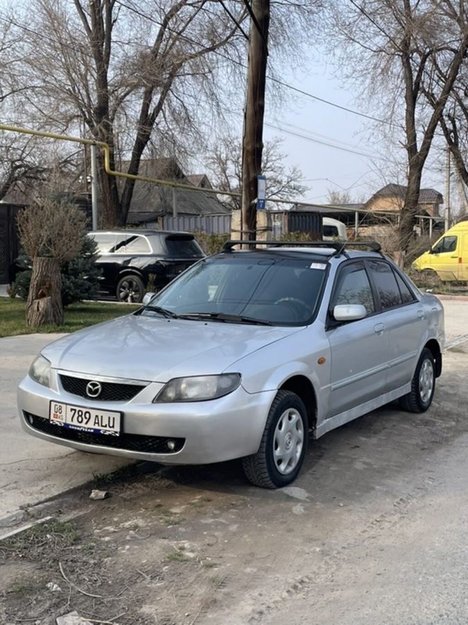 Mazda 323
