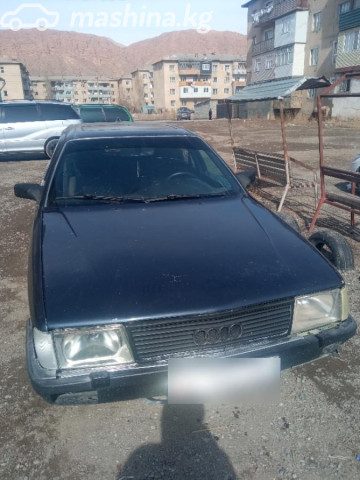 Audi 100