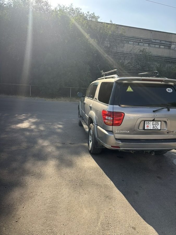 Toyota Sequoia