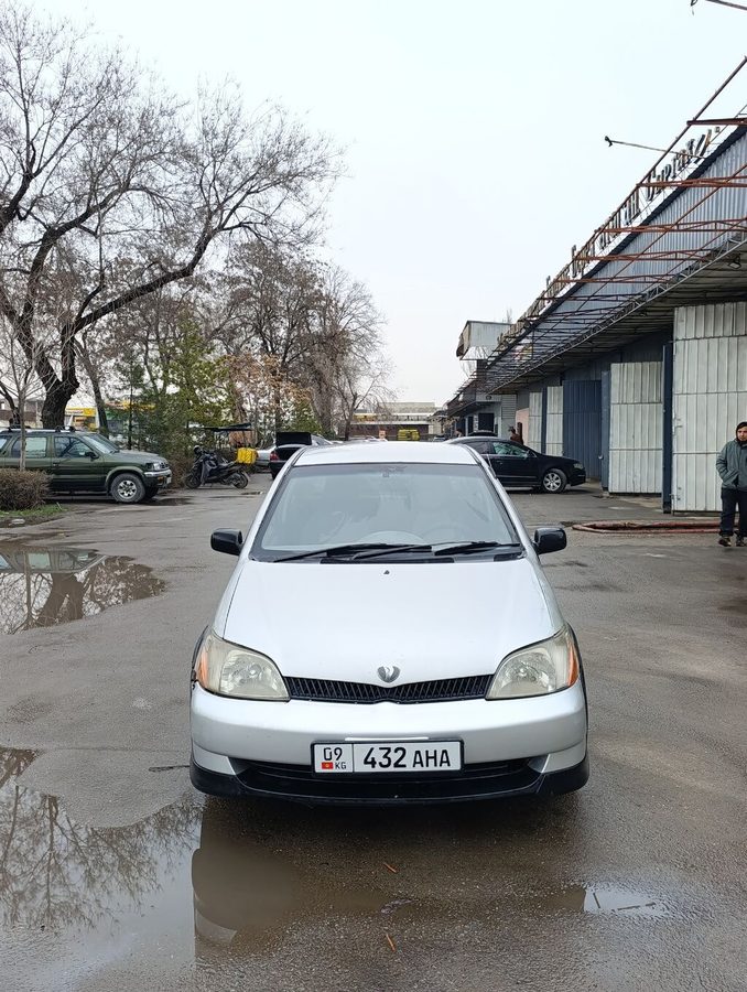 Toyota Platz