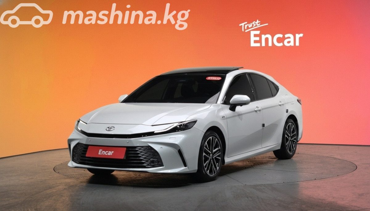 Toyota Camry IX (XV80)