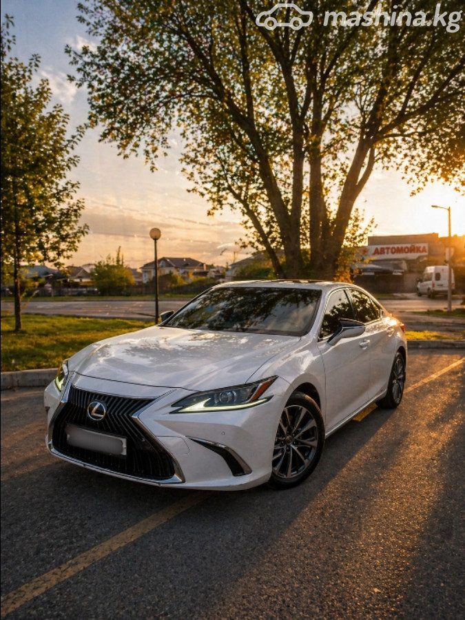 Lexus ES